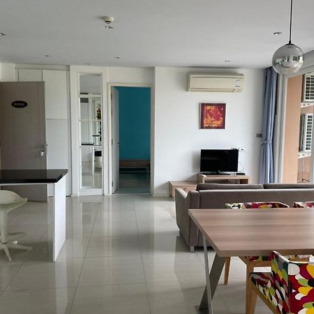Atlantis Condo Resort Jomtien Esterno foto