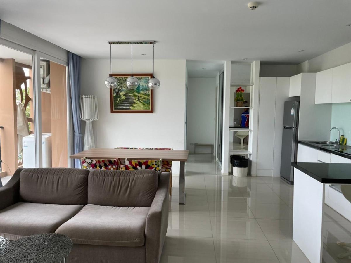 Atlantis Condo Resort Jomtien Esterno foto