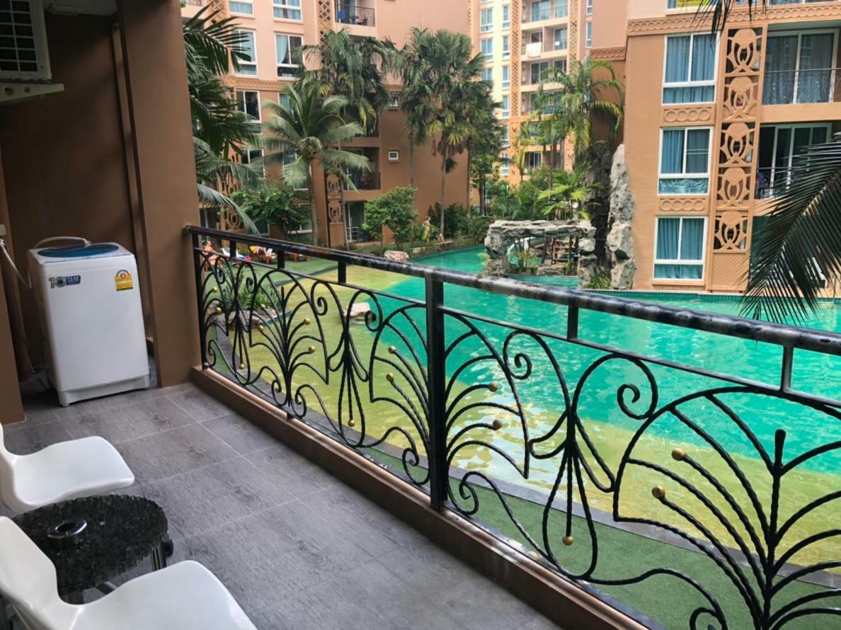 Atlantis Condo Resort Jomtien Esterno foto