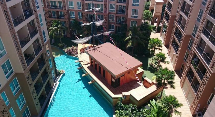 Atlantis Condo Resort Jomtien Esterno foto