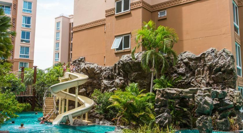 Atlantis Condo Resort Jomtien Esterno foto