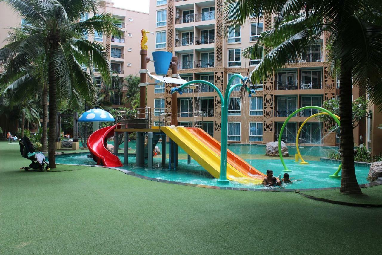 Atlantis Condo Resort Jomtien Esterno foto