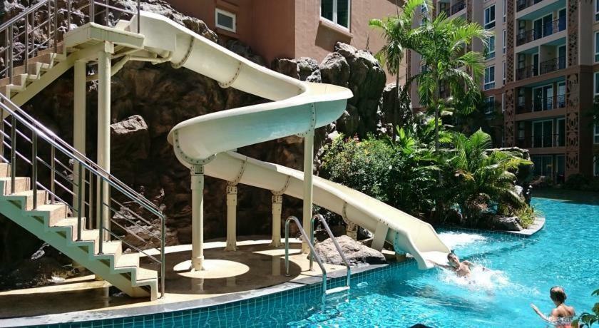 Atlantis Condo Resort Jomtien Esterno foto