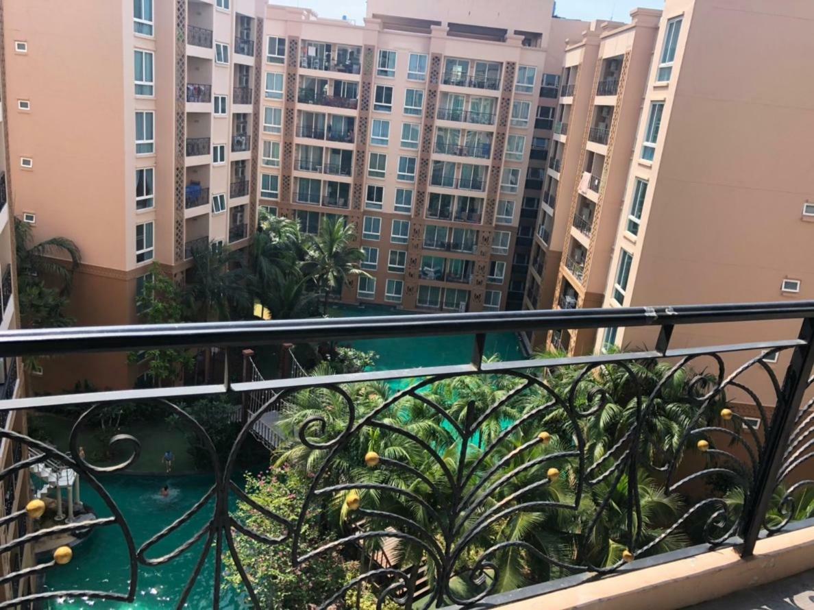 Atlantis Condo Resort Jomtien Esterno foto